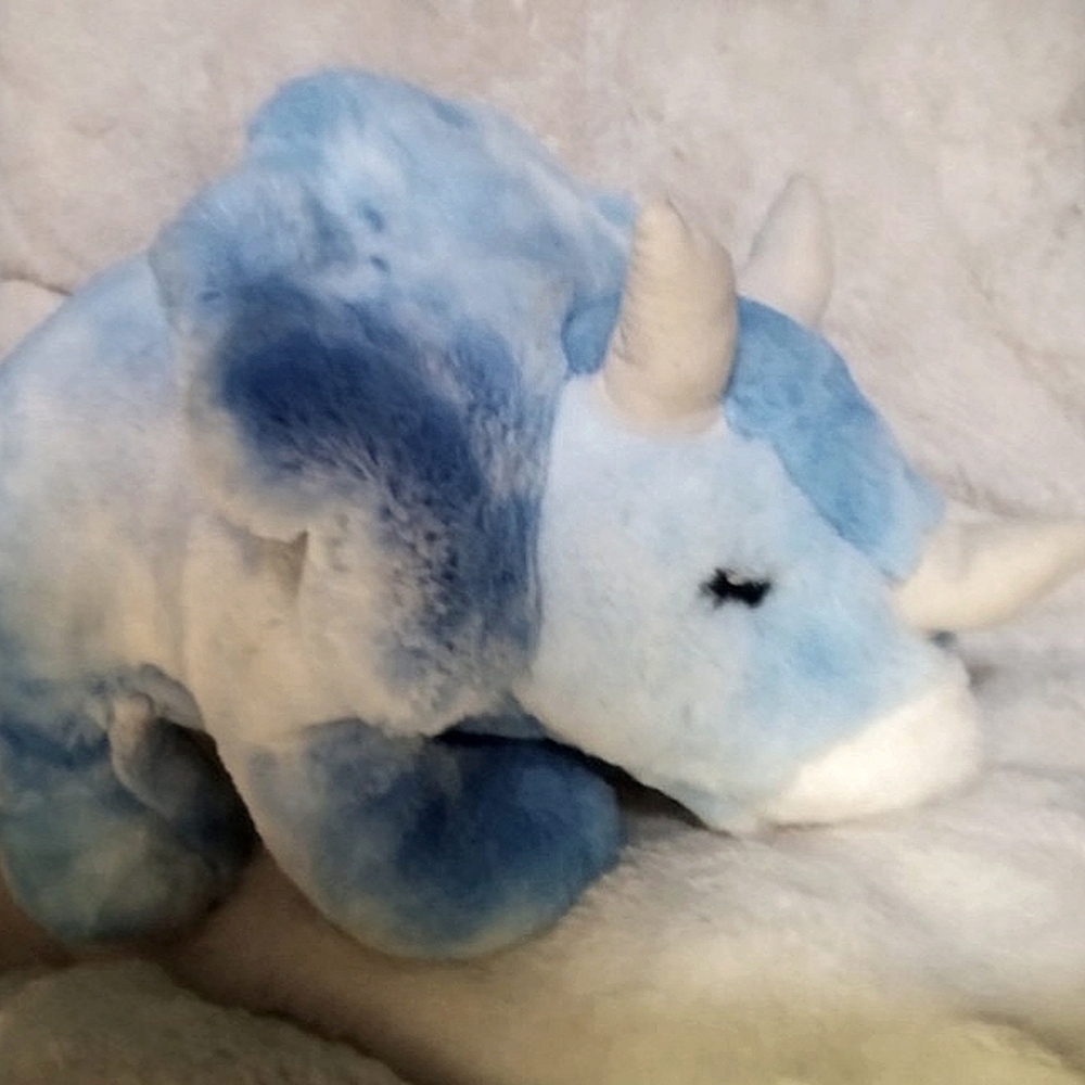 FAO Schwarz - Glow Brights- Blue Triceratops Dinosaur Plush - Sound And Lights
